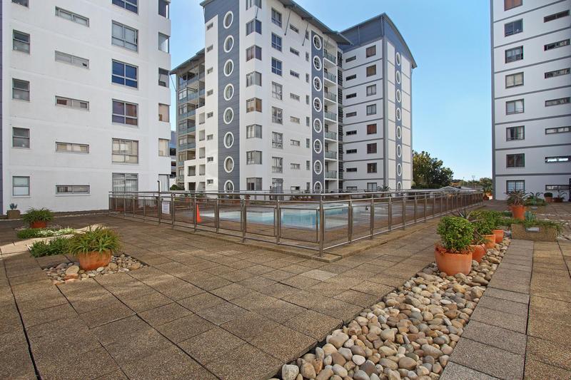 To Let 2 Bedroom Property for Rent in Claremont Western Cape